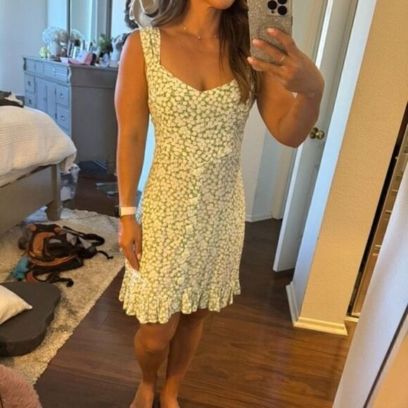 FAITHEULL THE BRAND S Lou Lou Mini Dress Green Floral Flirty Button Up Smocked - Picture 11 of 12